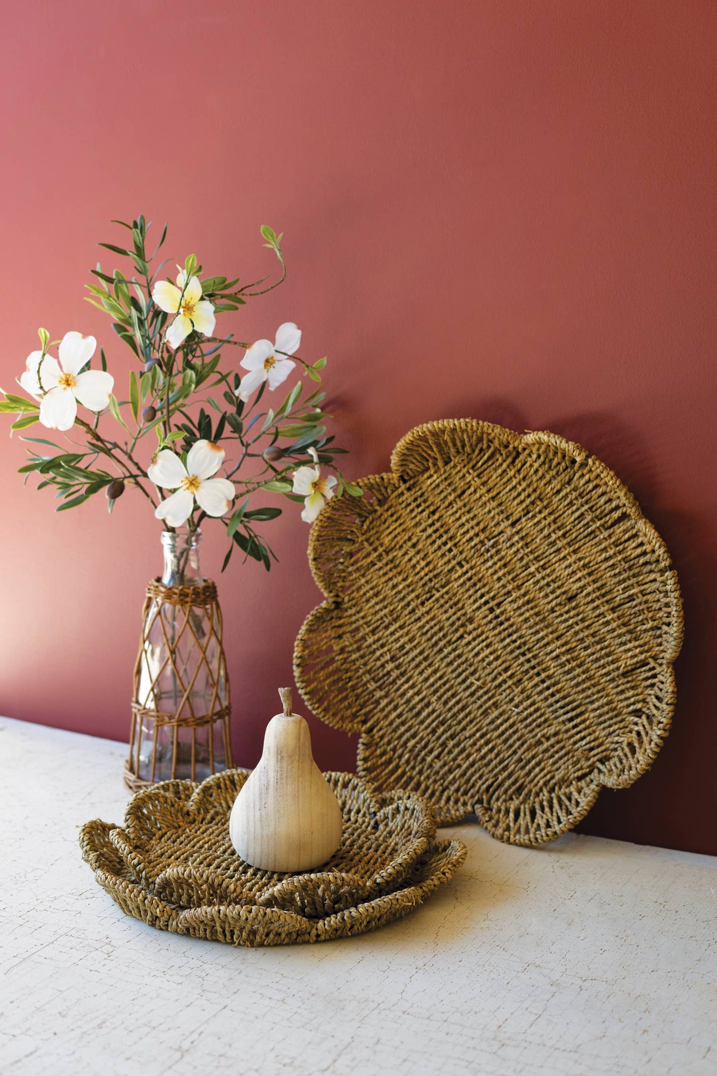Scalloped Woven Seagrass Trays (3 sizes)