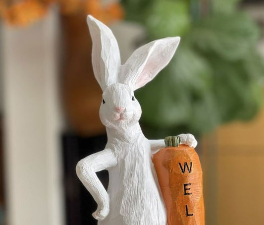 Welcome Easter Bunny w/ Carrot