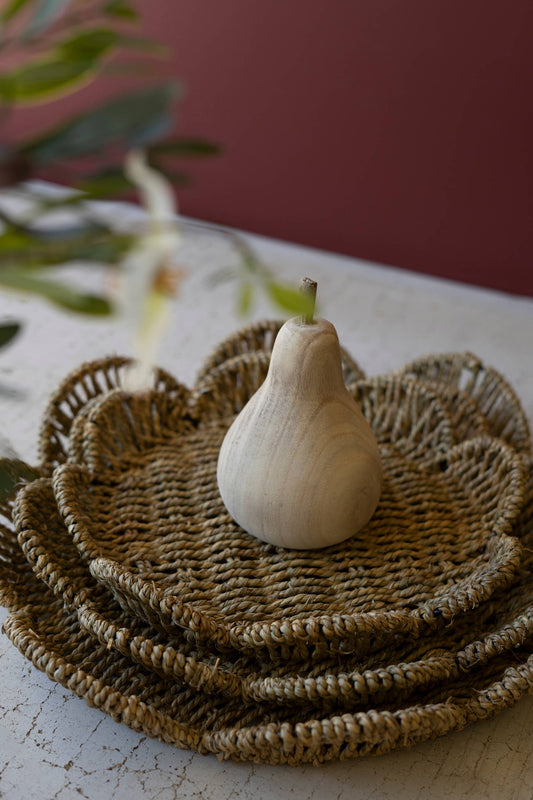 Scalloped Woven Seagrass Trays (3 sizes)