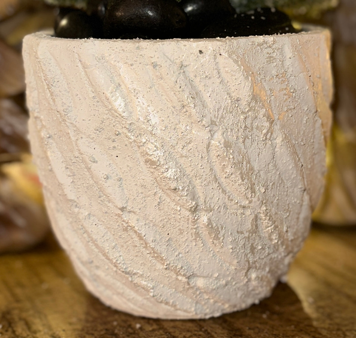 Diagonal Textured Pot