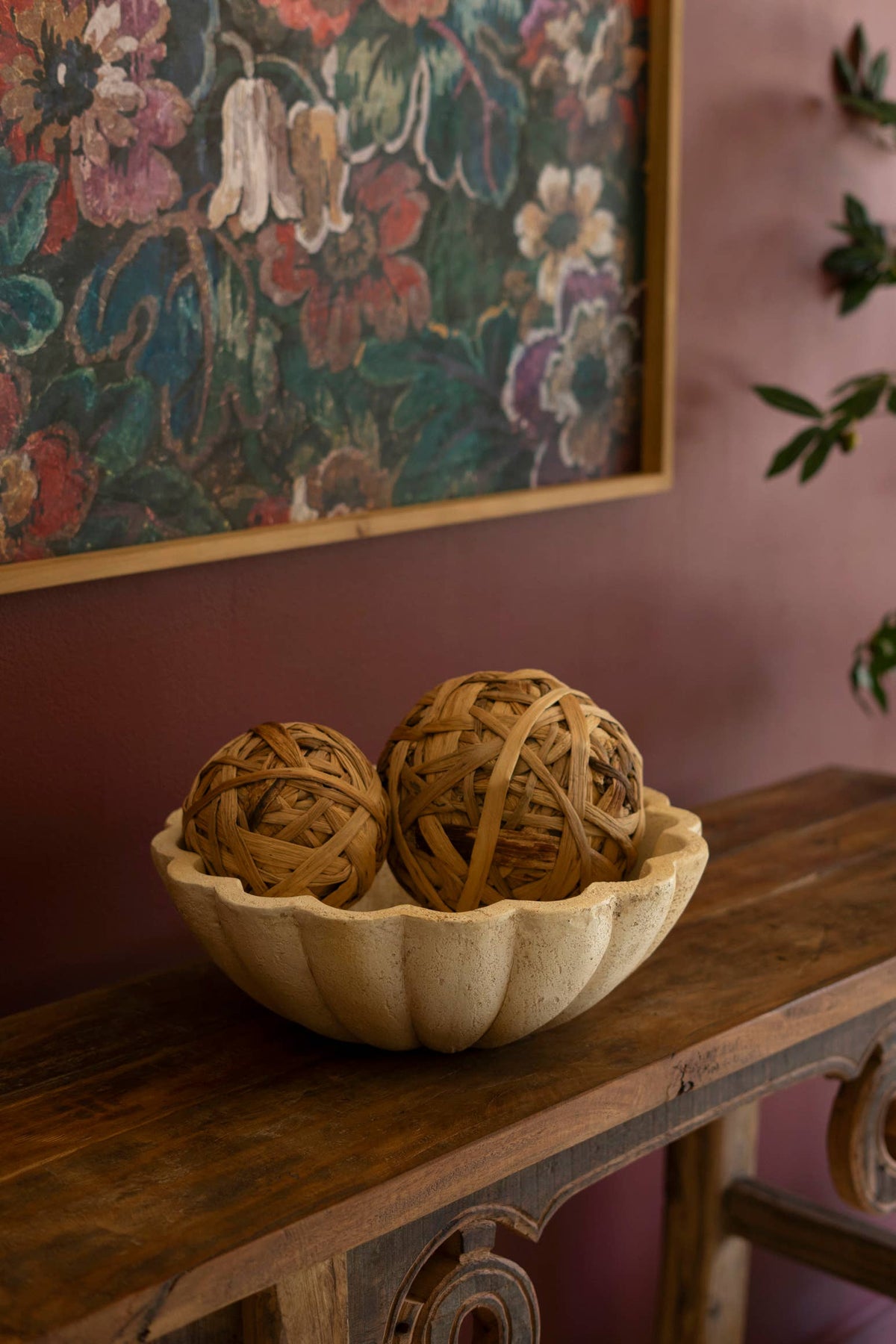 SCALLOPED FAUX TRAVERTINE BOWL