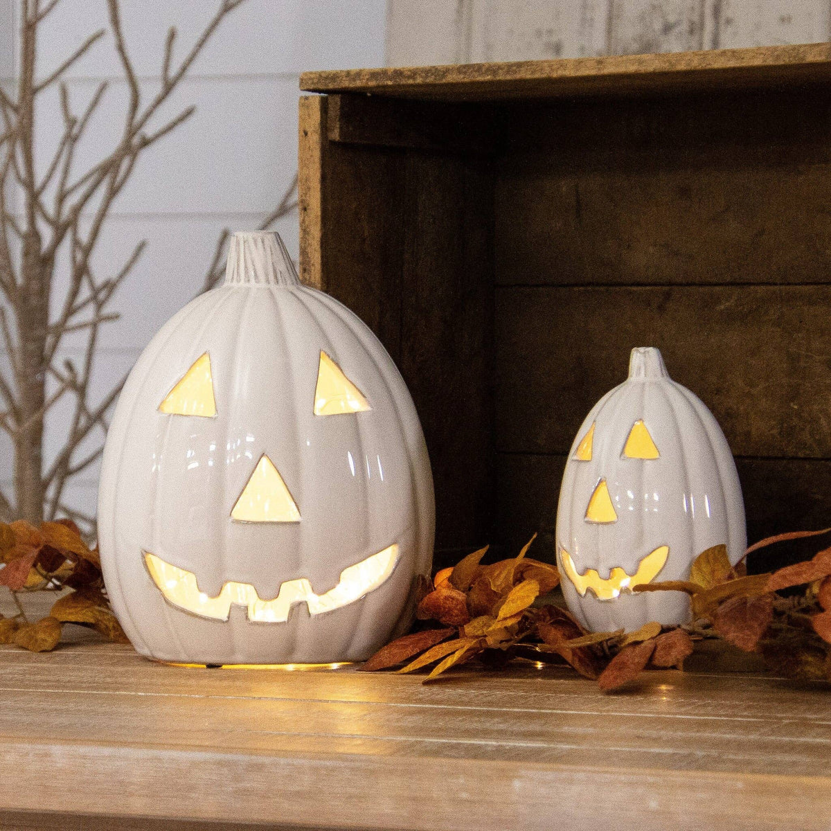 Chic White Ceramic Jack-O'-Lantern 🎃 ( 2 sizes)