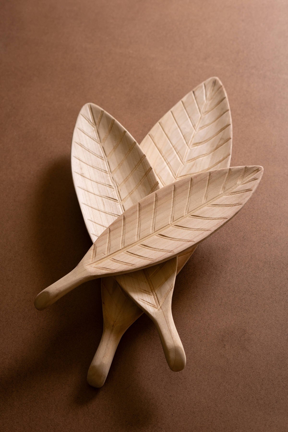 WOODEN LEAF TRAY (3 sizes)