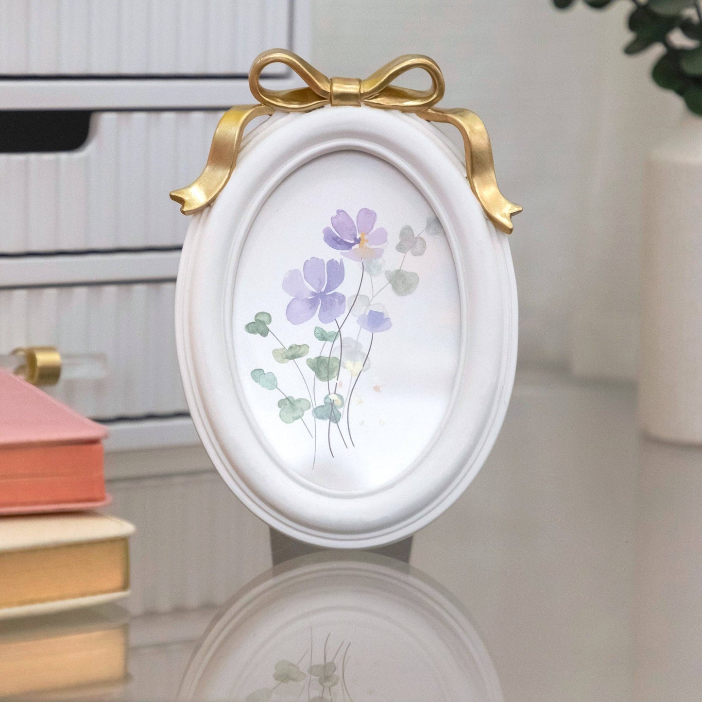 White Oval Picture Frame with Gold Bow Accent, 5x7