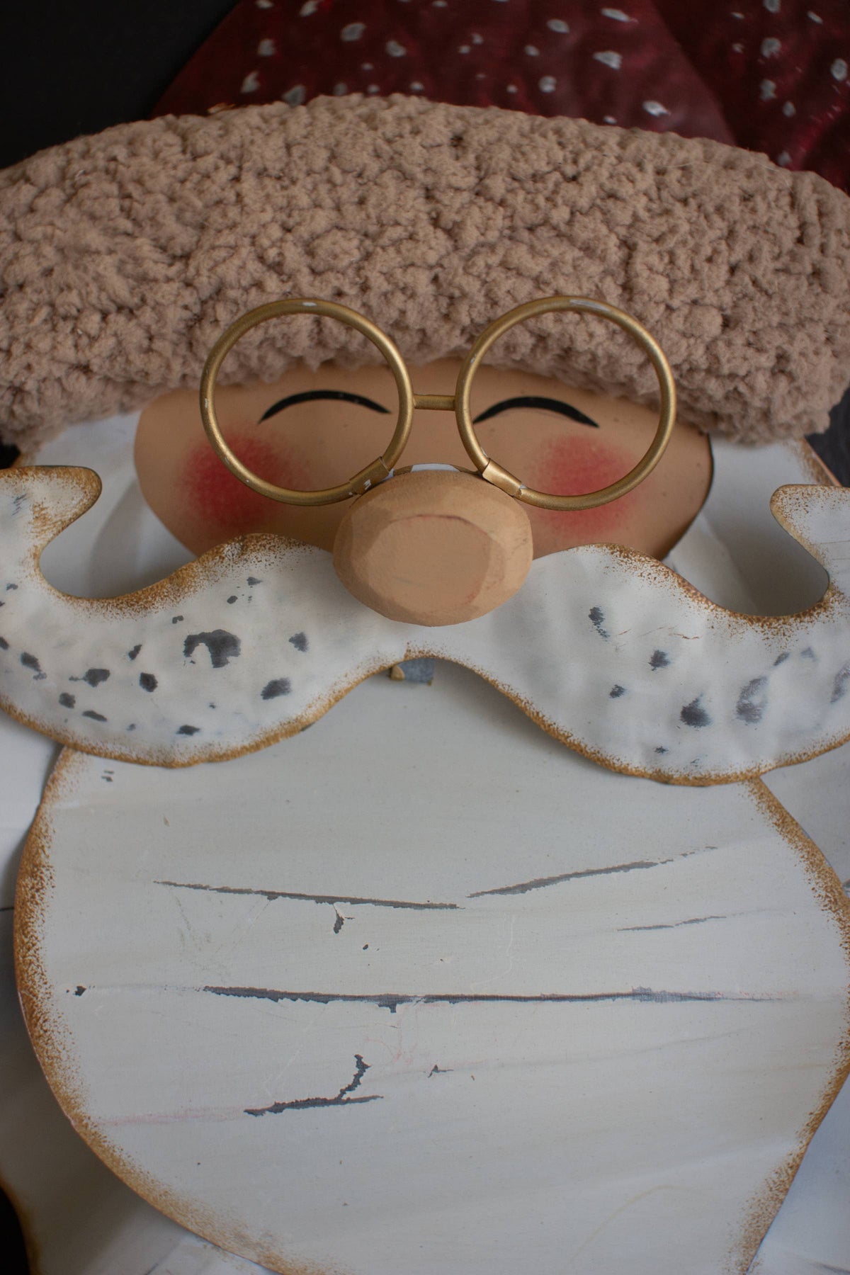 PAINTED SANTA WALL HANGER