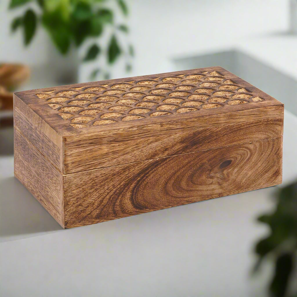 Carved Scallop Boxes - Medium