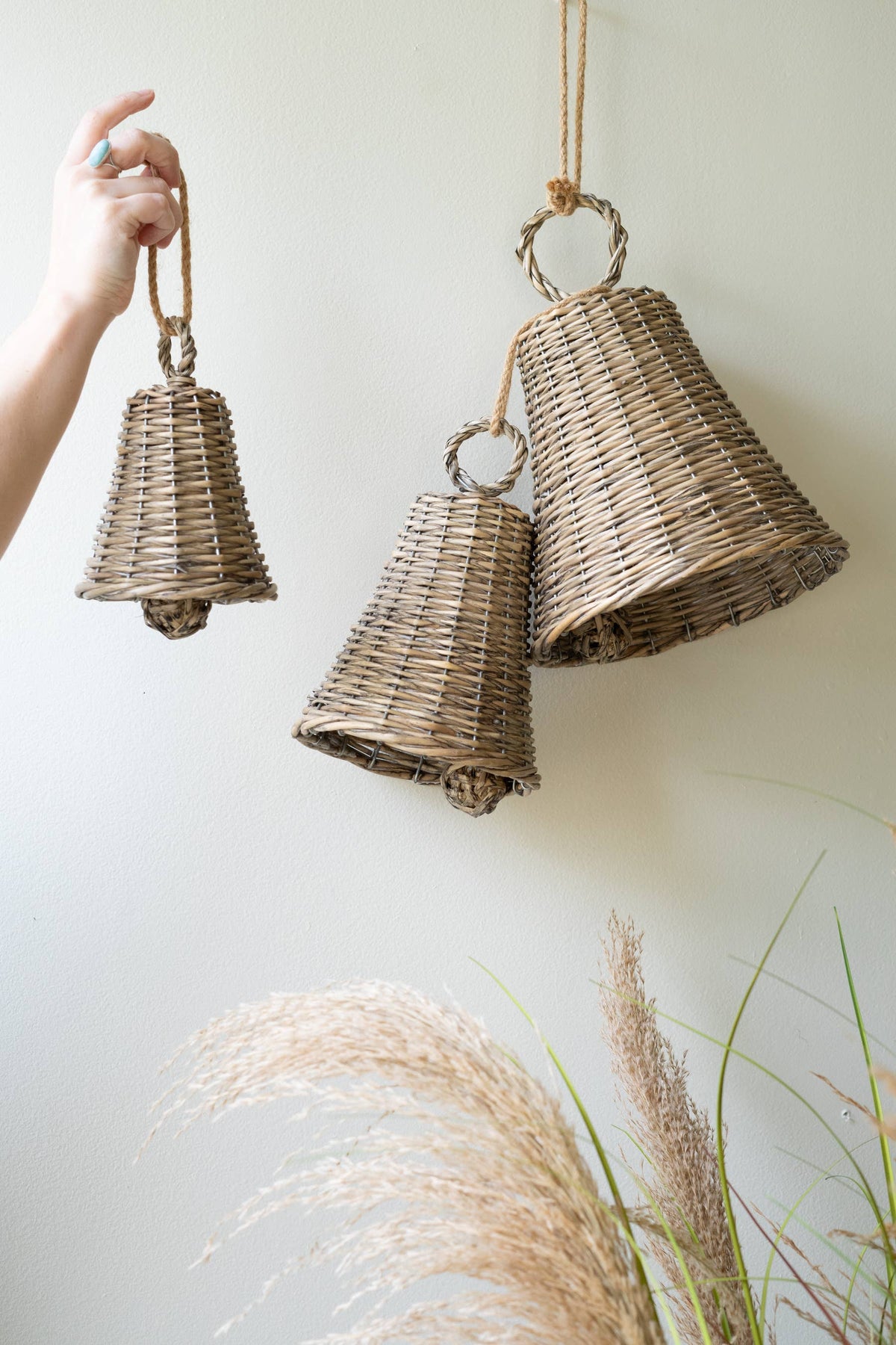 WOVEN WILLOW CHRISTMAS BELLS (set of 3)