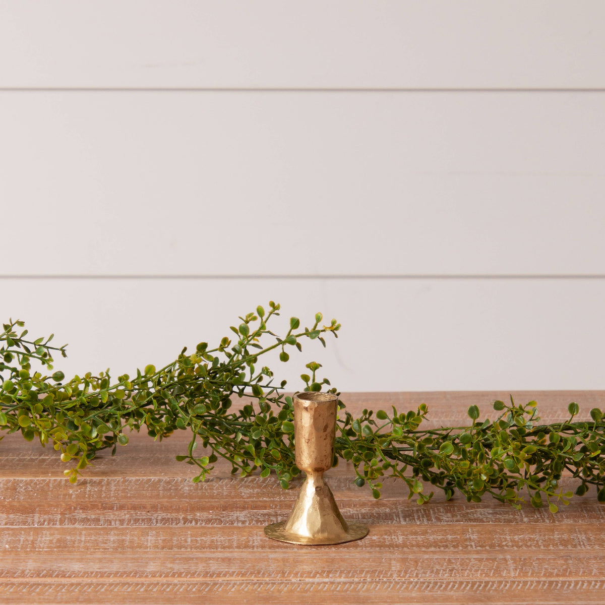 Gold Tone Hammered Taper Holder