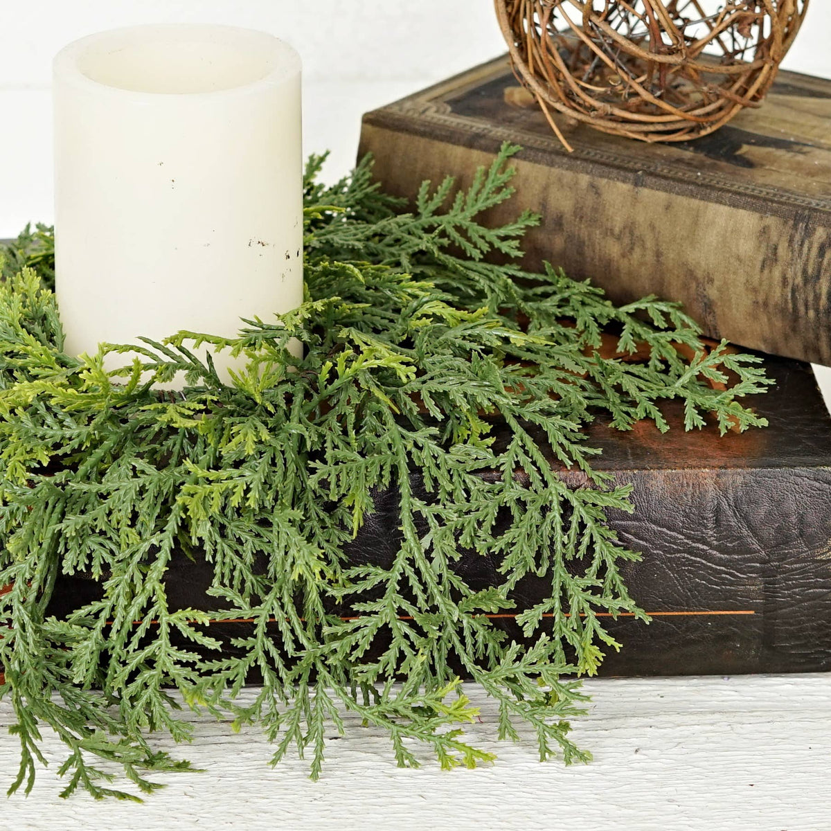 Soft Touch Dripping Cedar Candle Ring (3.5")