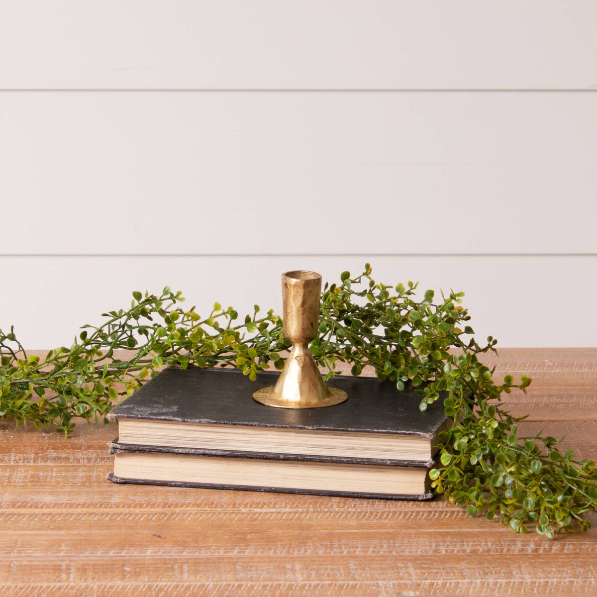 Gold Tone Hammered Taper Holder