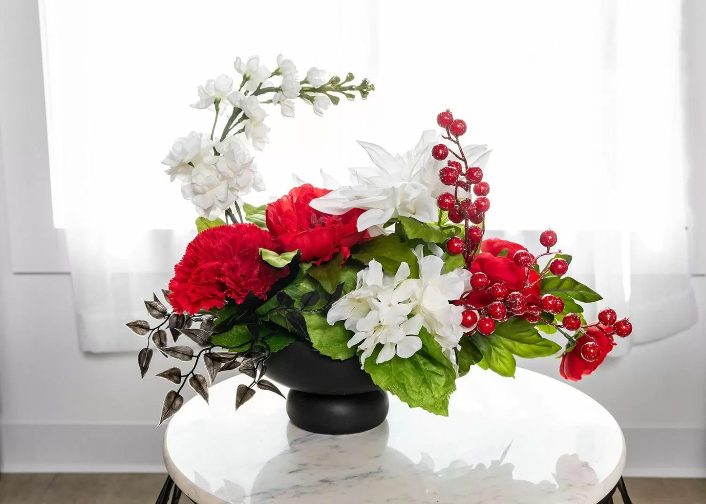 Ruscus Bush- Black (20in)
