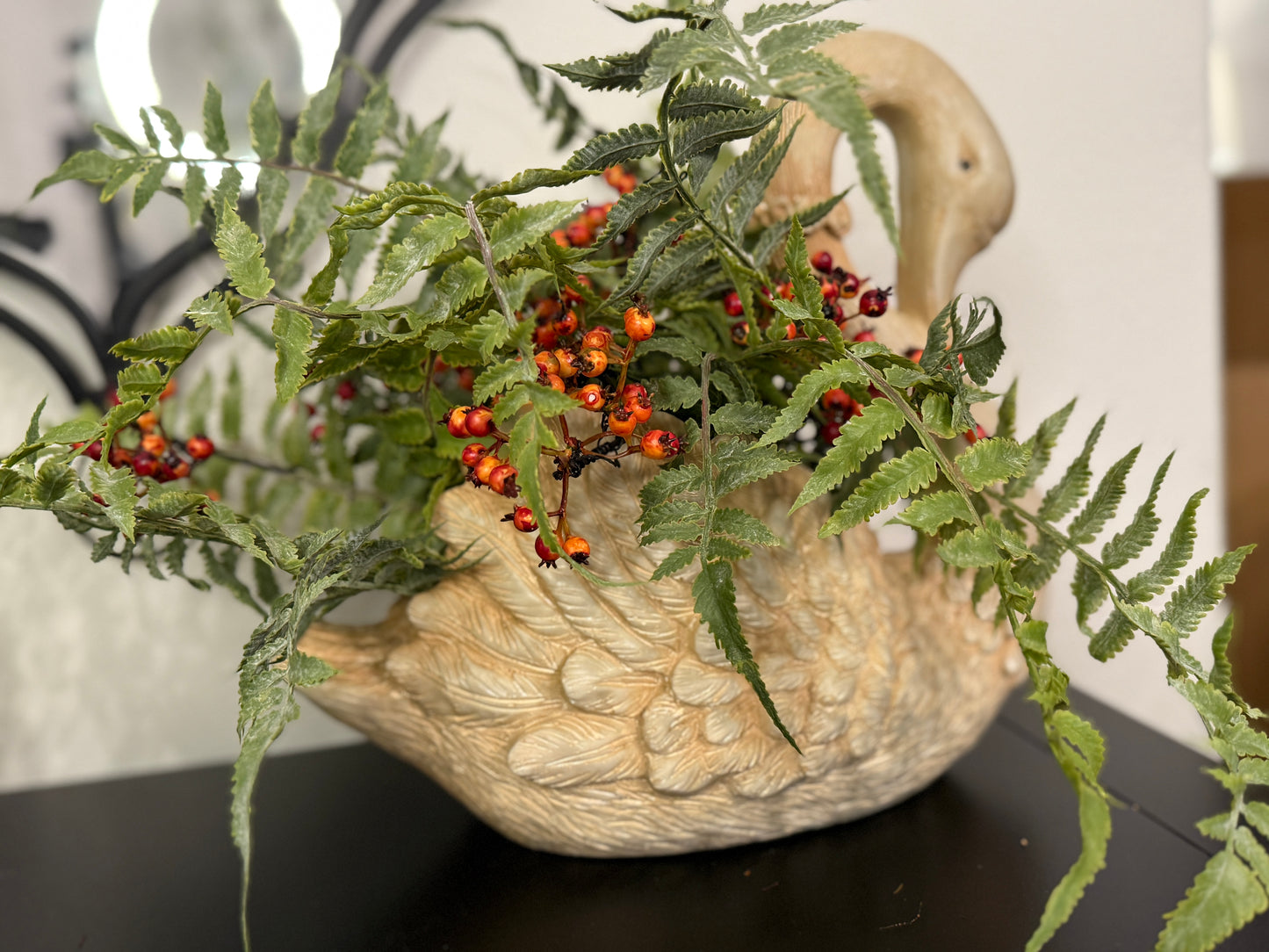 RESIN GOOSE PLANTER