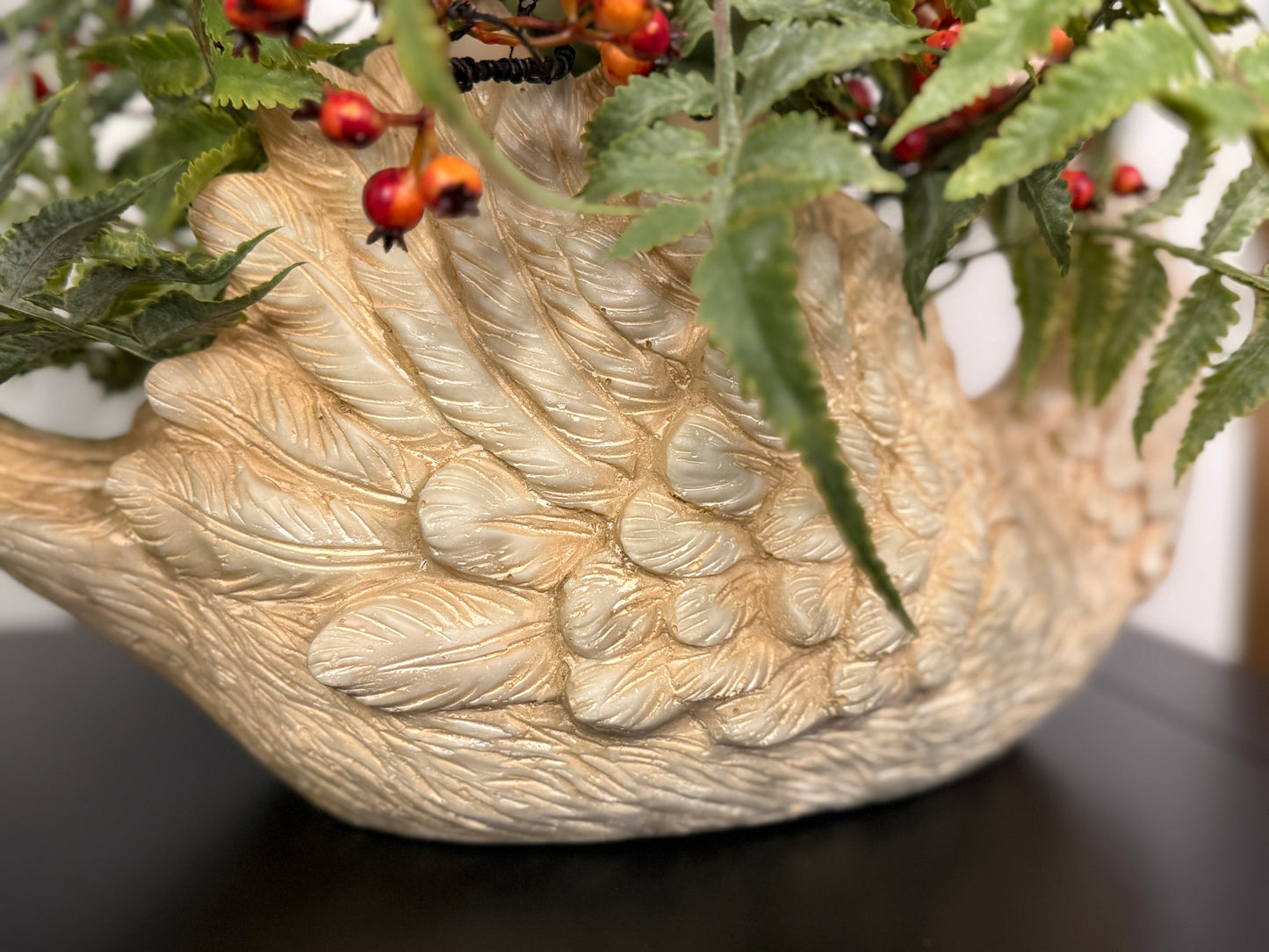 RESIN GOOSE PLANTER