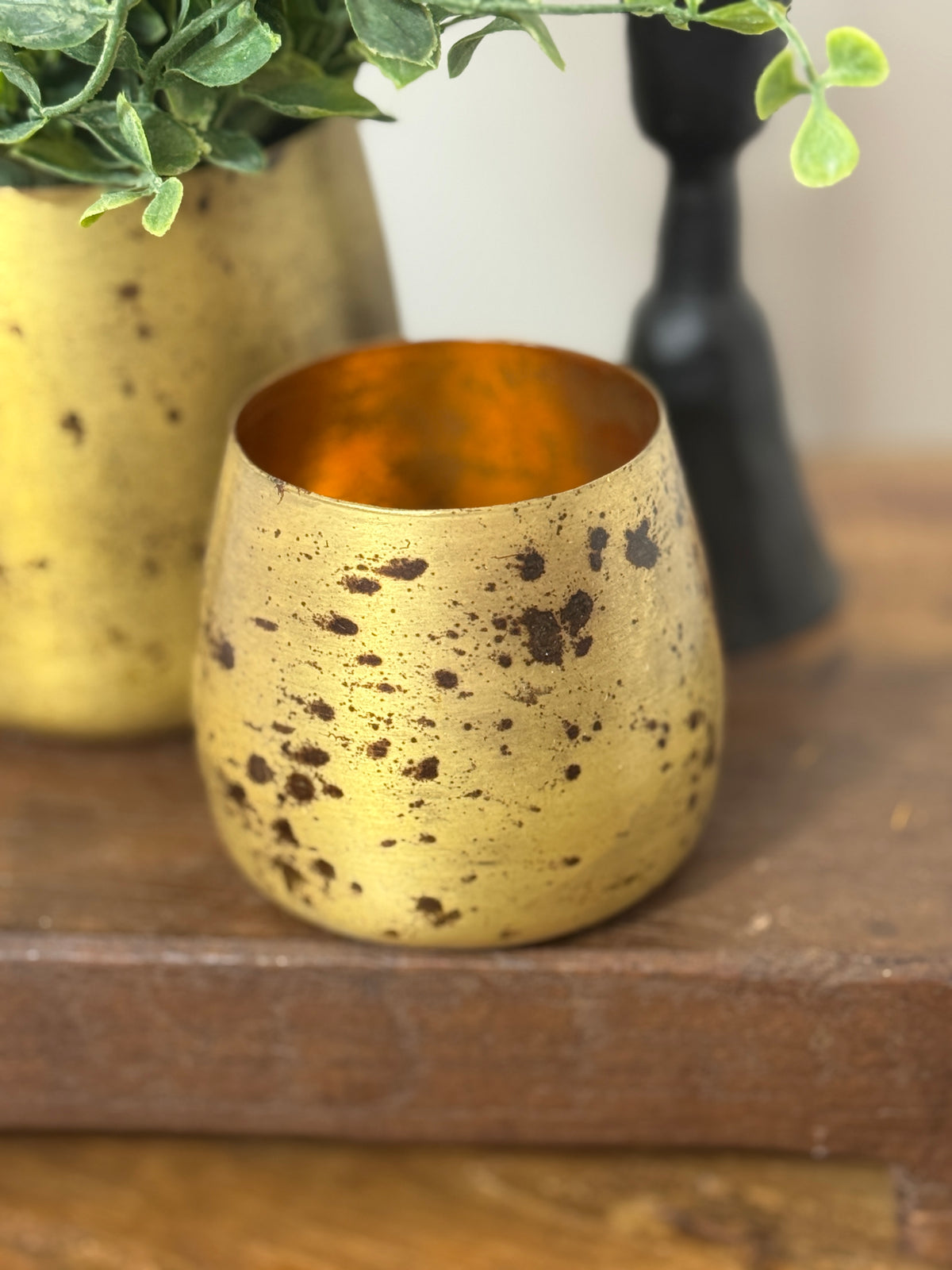 Antiqued gold pot (2 sizes)