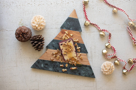 MARBLE & ACACIA WOOD CHRISTMAS TREE CUTTING BOARD