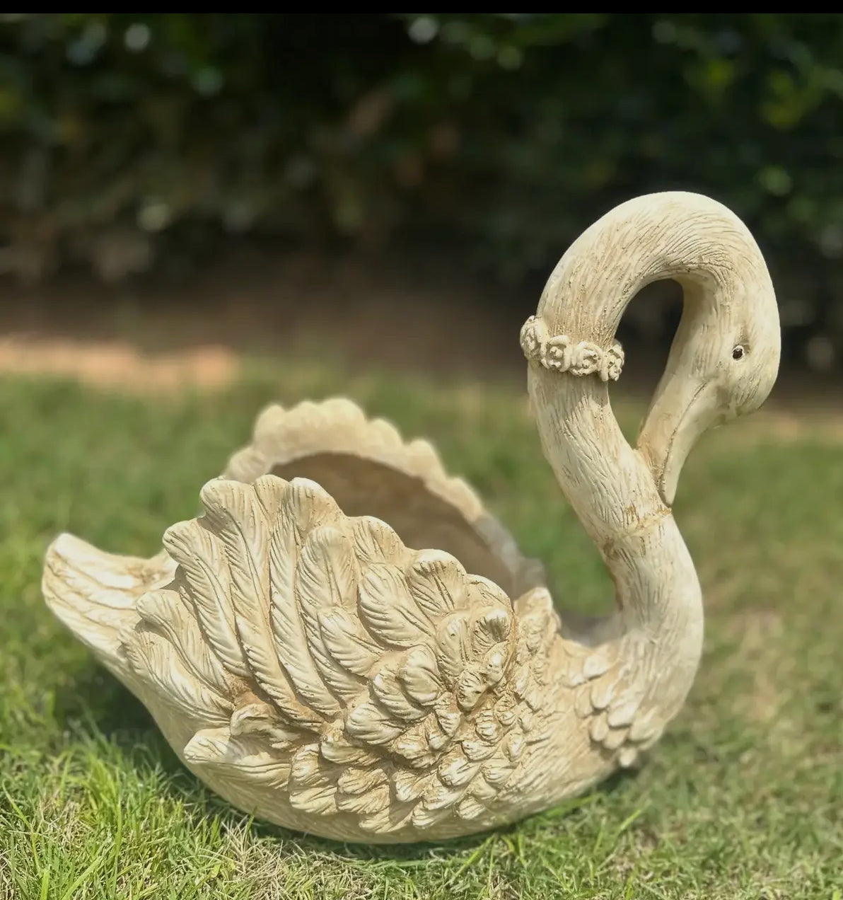 RESIN GOOSE PLANTER