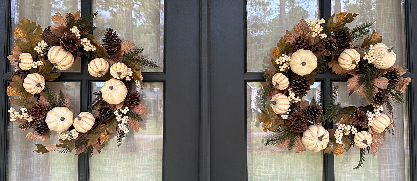 Mixed Oak Leaf, Pumpkin & Pinecone Wreath 22" - Cream/Brown