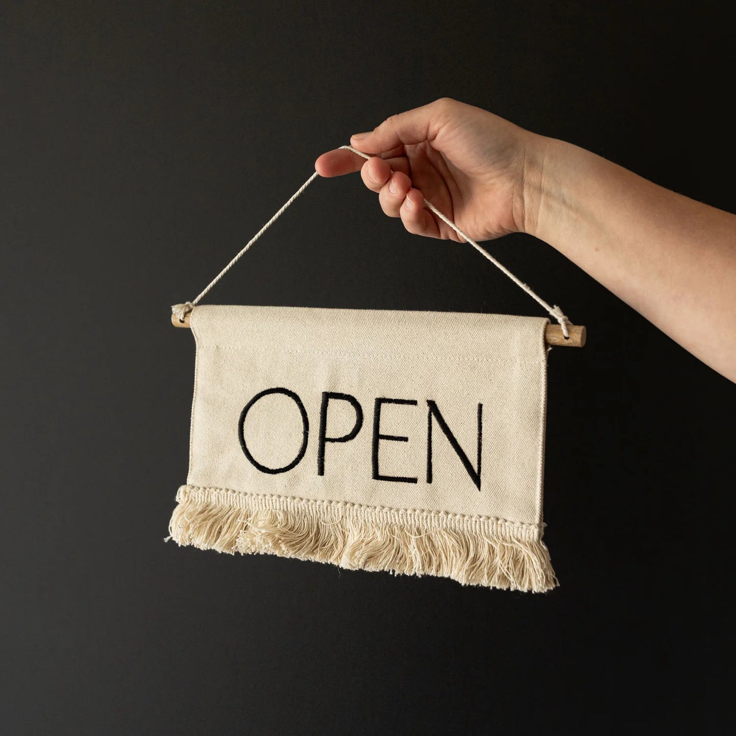 CLAUDIA COTTON EMBROIDERED HANGING OPEN/CLOSED SIGN W/ FRINGE