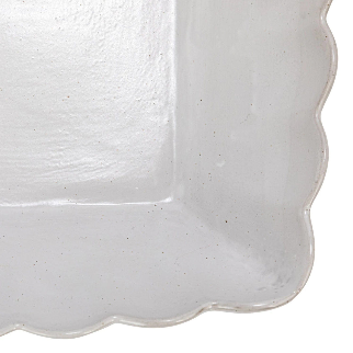 Scalloped square bowl (2 sizes)