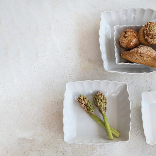 Scalloped square bowl (2 sizes)