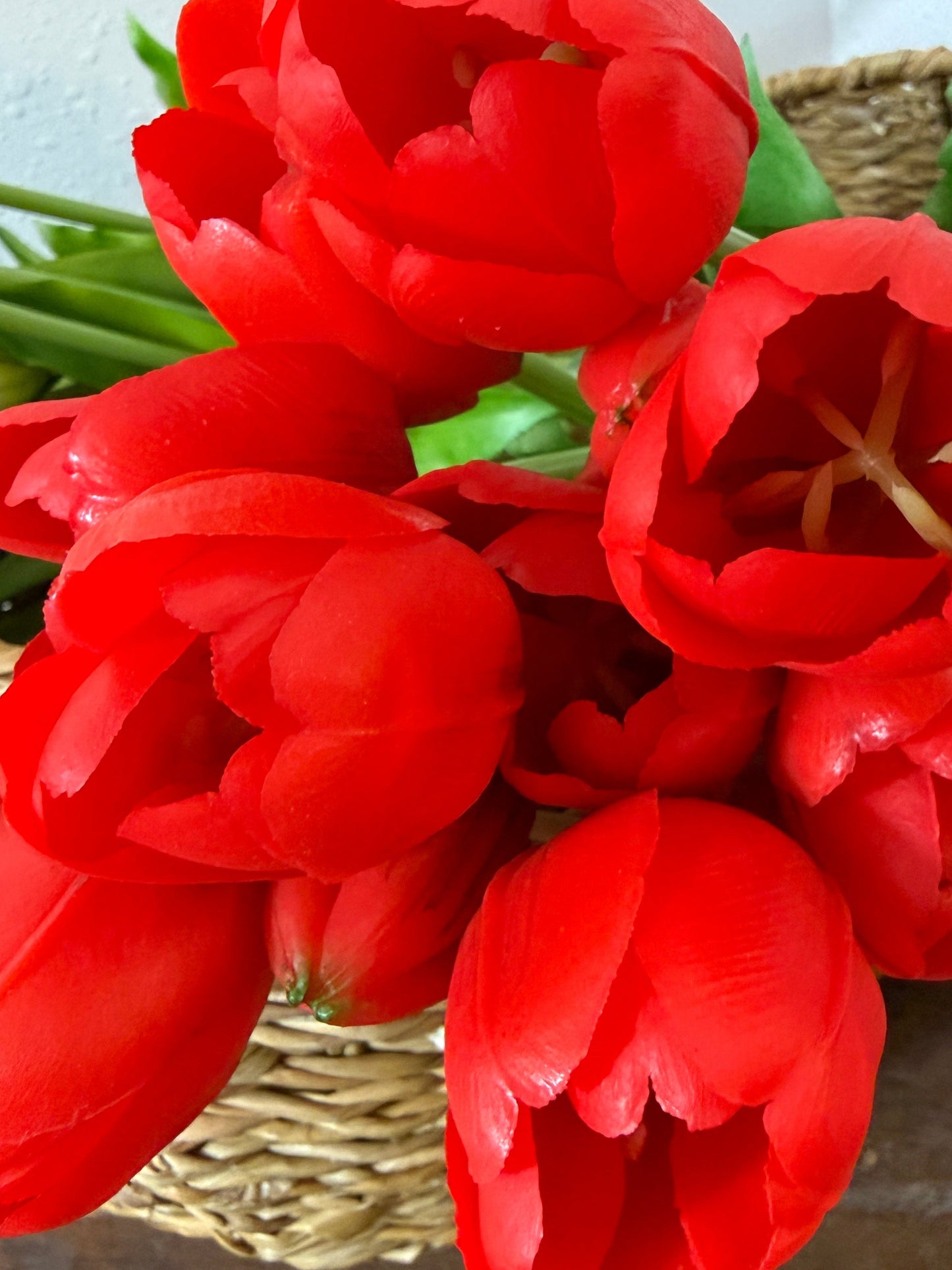 16" Tulip Real Touch Lifelike Bunch (Multiple Colors)