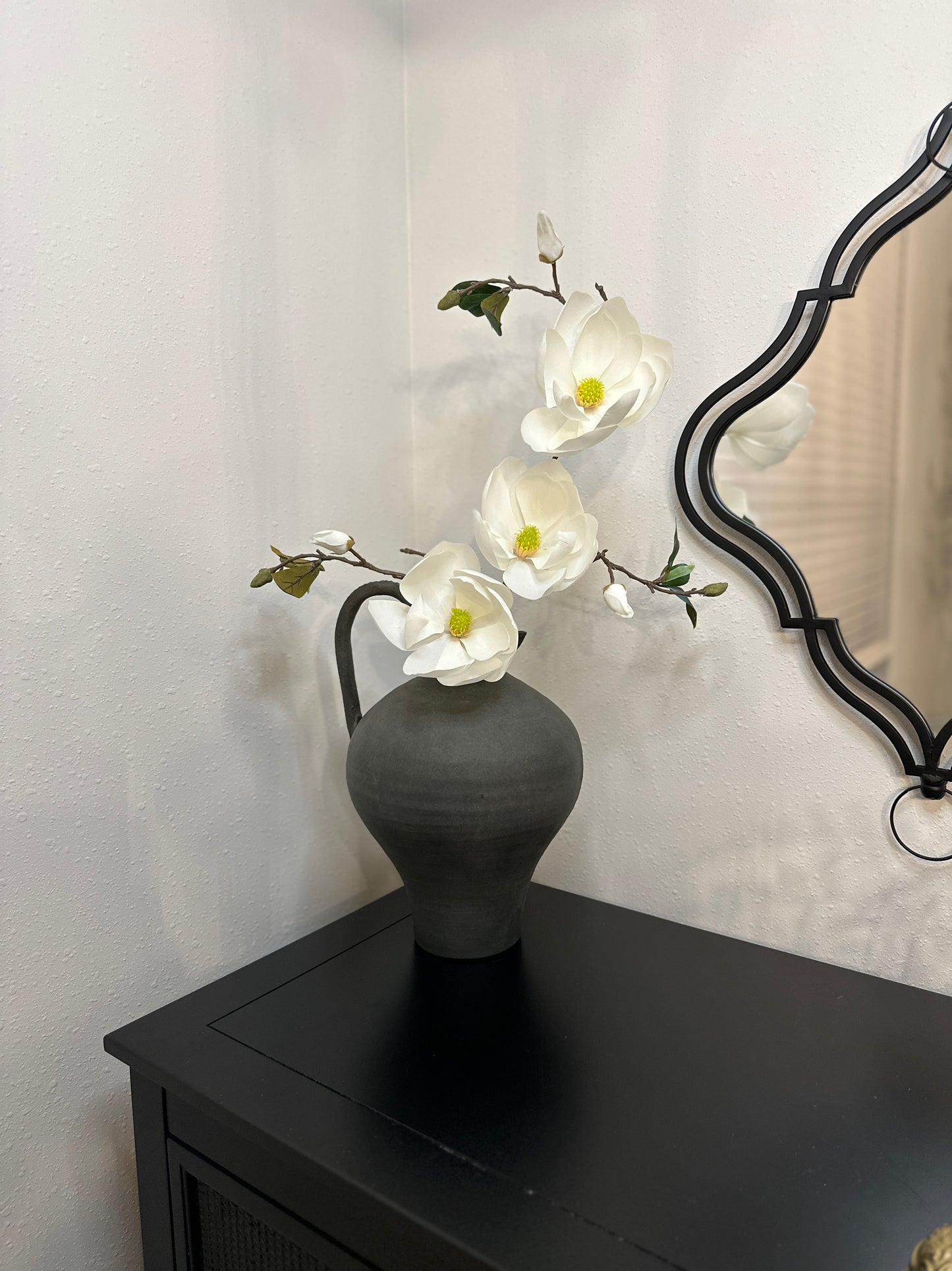 22.5" Magnolia Spray (White)