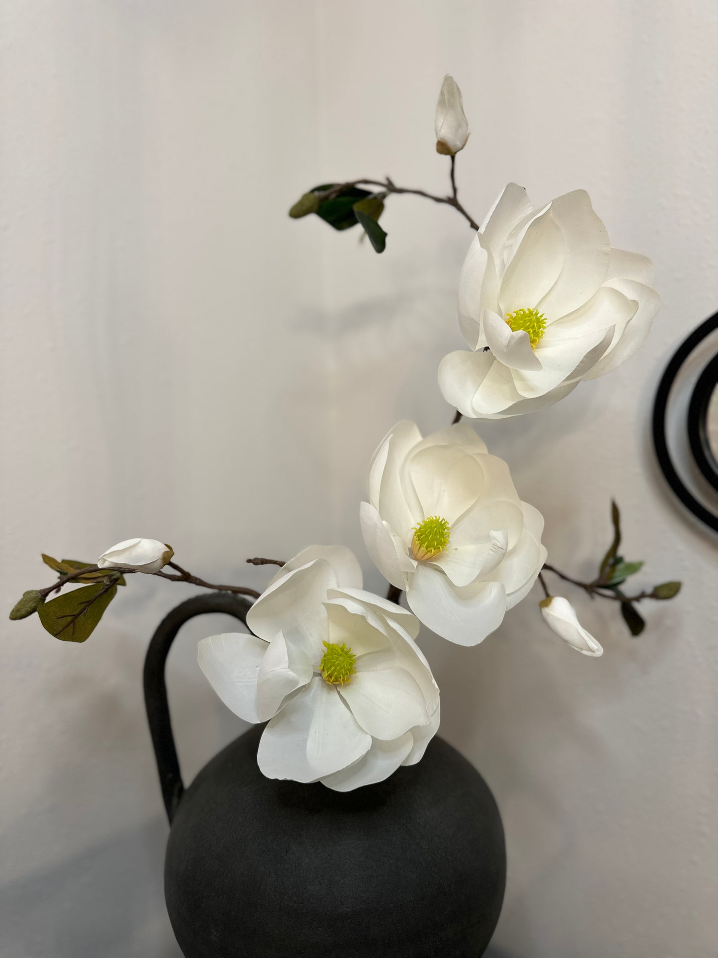22.5" Magnolia Spray (White)