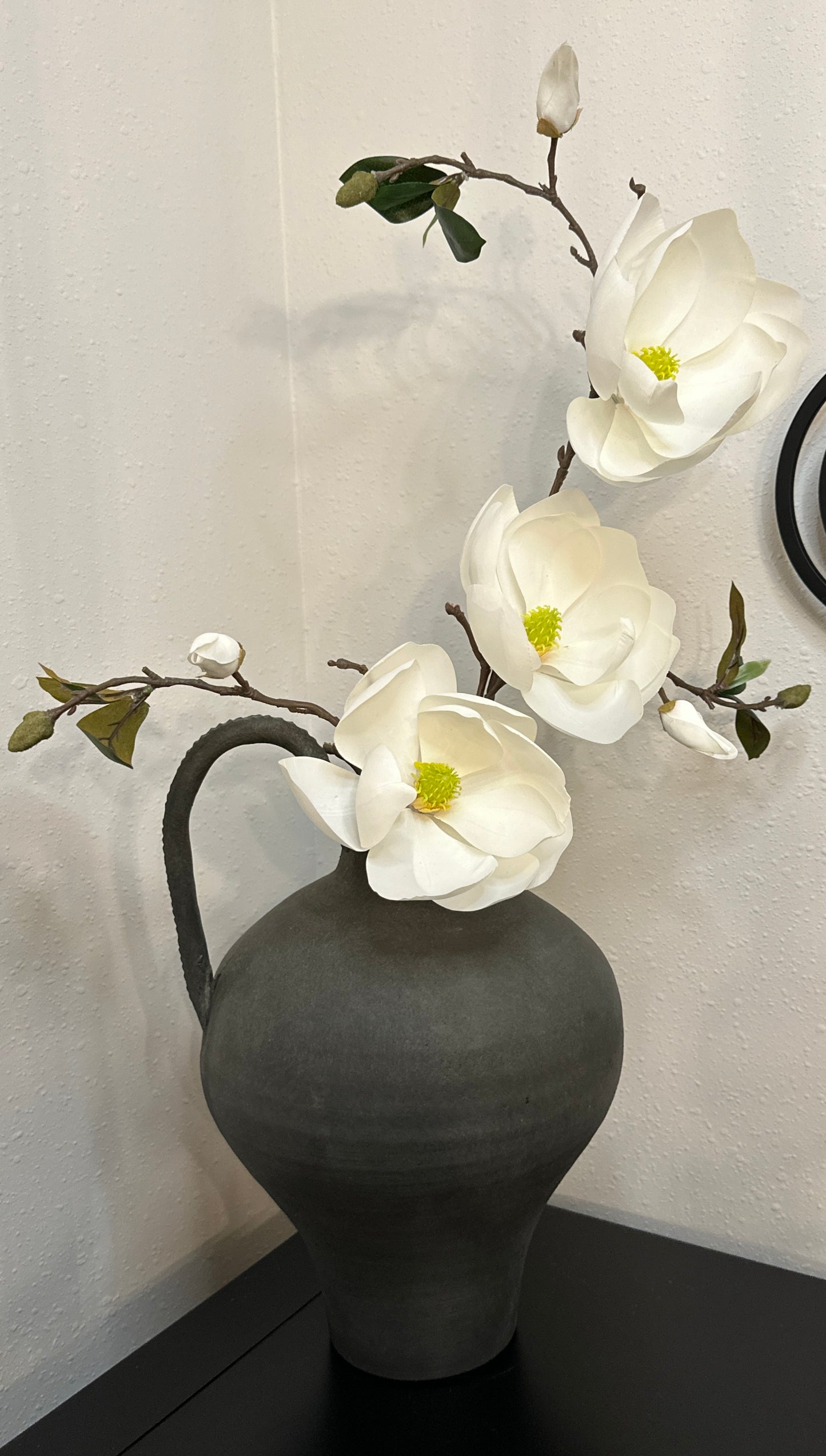 22.5" Magnolia Spray (White)