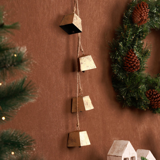 Blitzen Square Bell Bunch