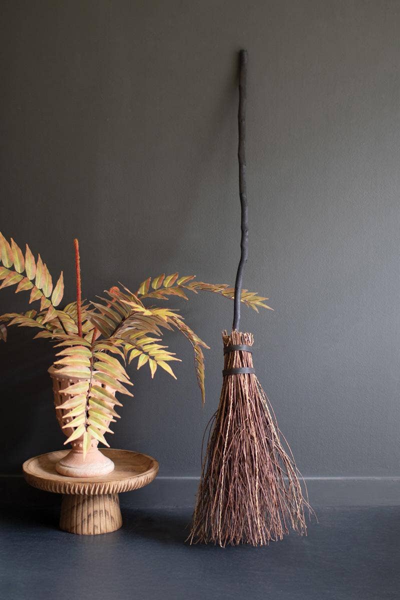 WITCH BROOM STICK  (56")