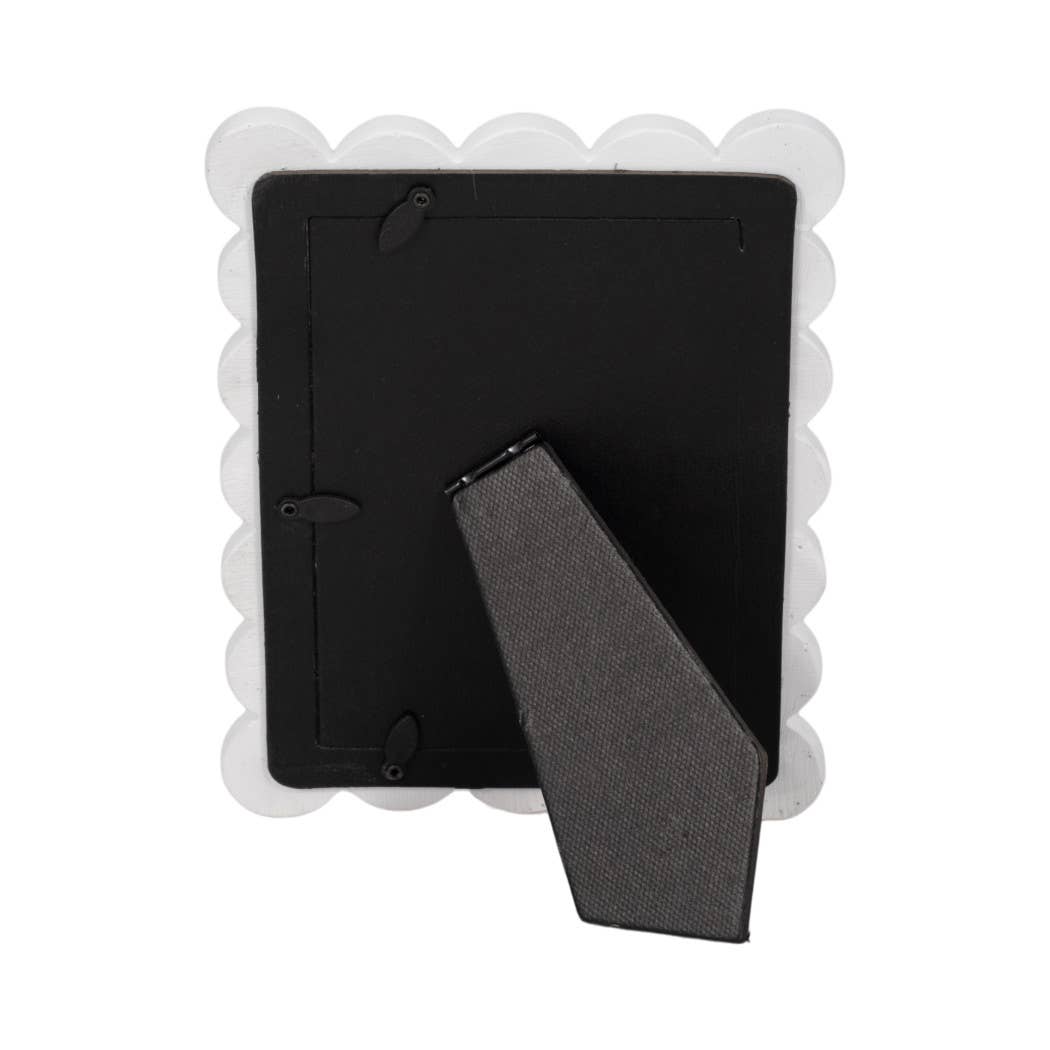 Resin Scallop Edge Photo Frame 4X6"