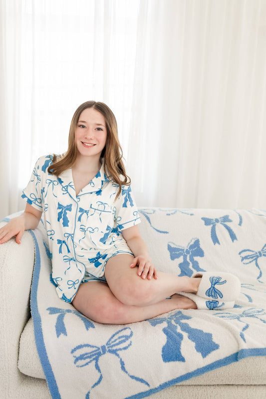 Wrapped in Bows - Plush Cozy Blue Bow Luxury Throw Blanket