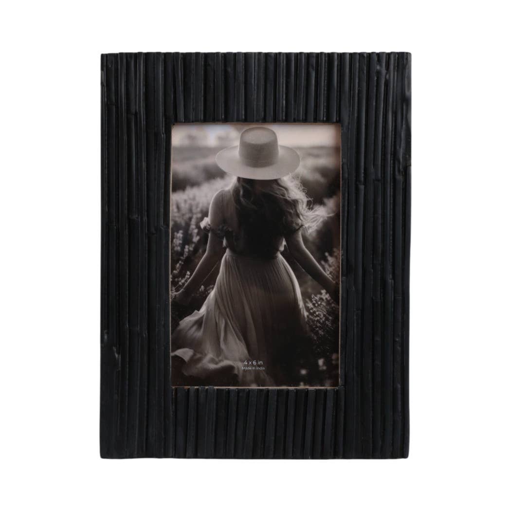 Black Contemporary Wood/ Resin Jagged Photo Frame - 4x6"