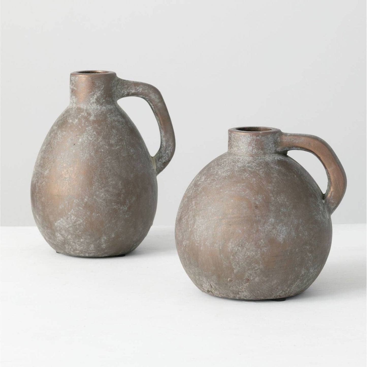 Stylish set of decorative Jugs (Set of 2)